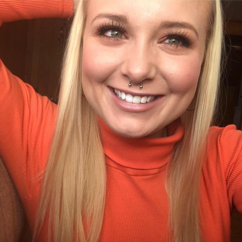 Meet your Posher, Trenity